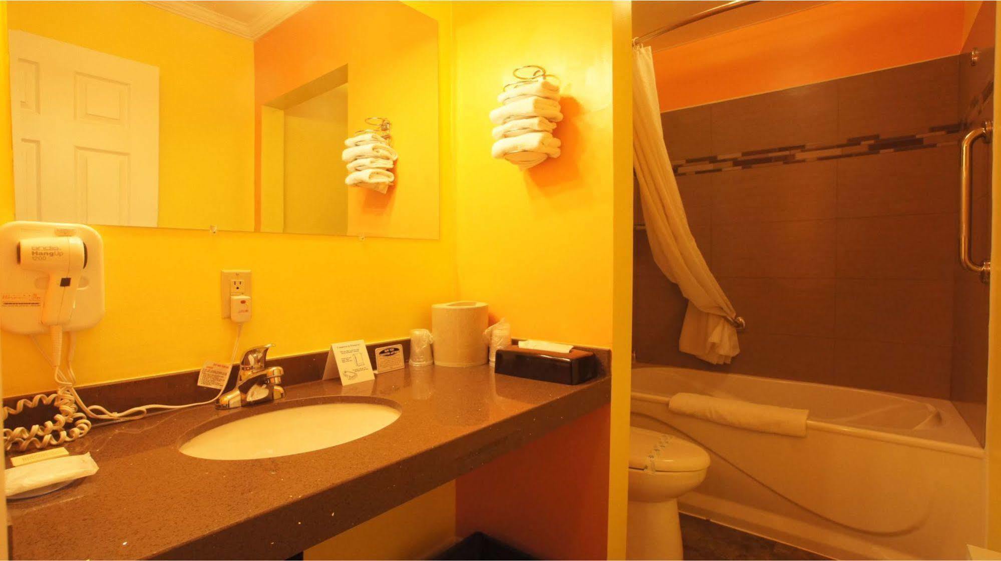 Harmony Inn Goderich Esterno foto